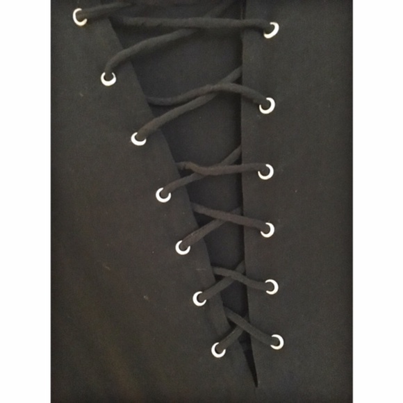 Black Lace-Up Bacio Blouse - Picture 2 of 2